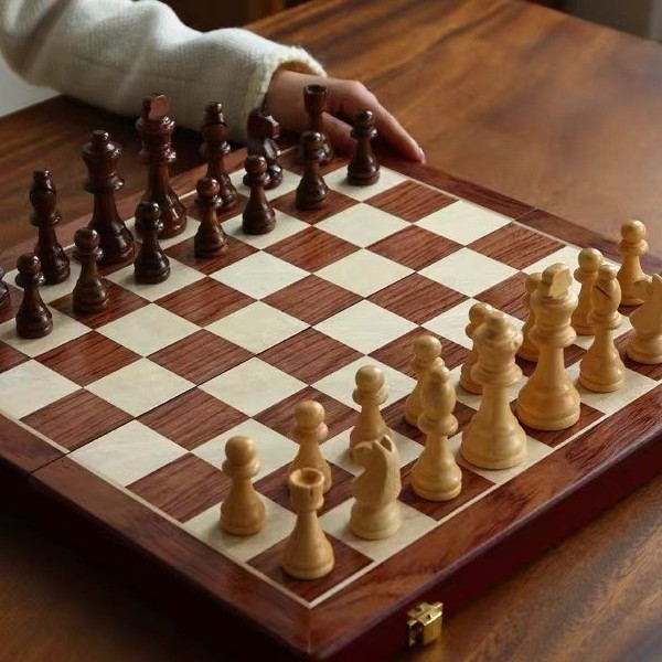 Board Game Queen - Juego de ajedrez magnético de madera,